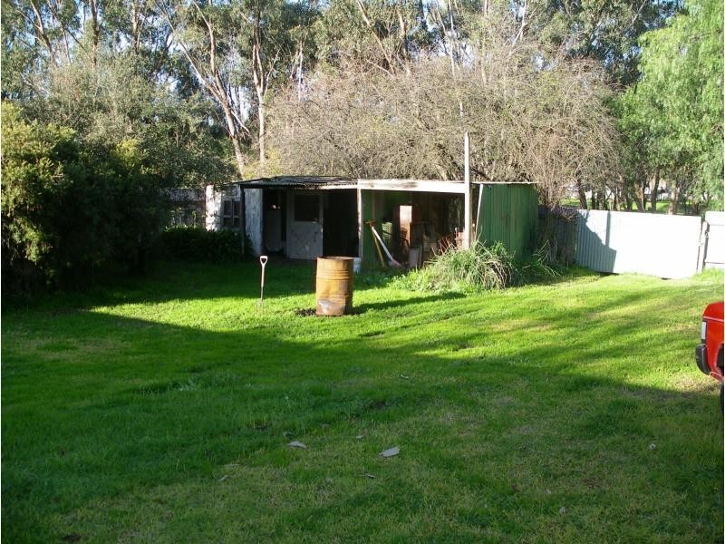 75 MacKenzie Street West, Golden Square VIC 3555