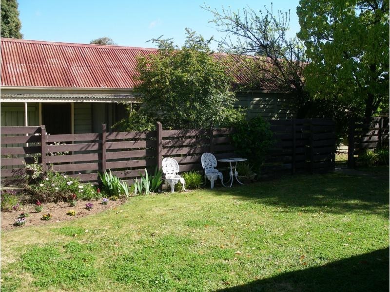 45 Raglan Street, White Hills VIC 3550