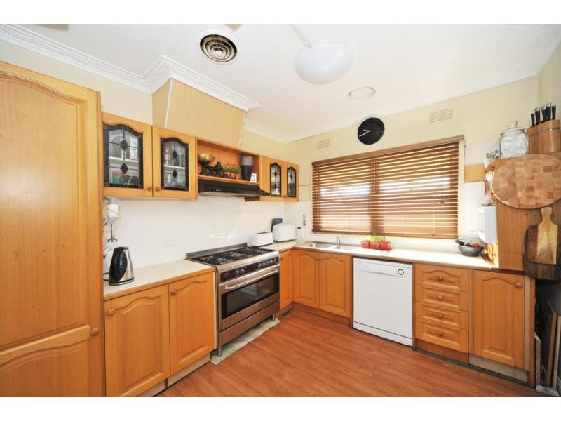 29 Church Street, Kangaroo Flat VIC 3555