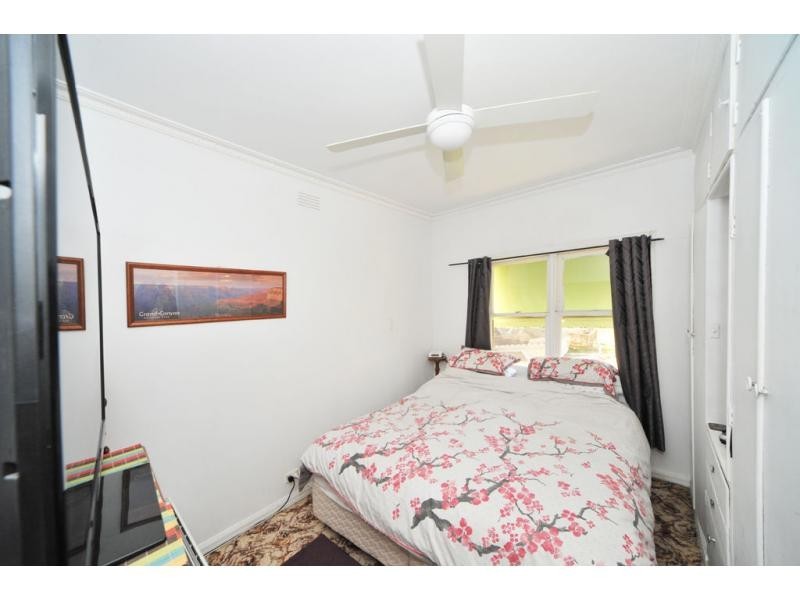 29 Church Street, Kangaroo Flat VIC 3555