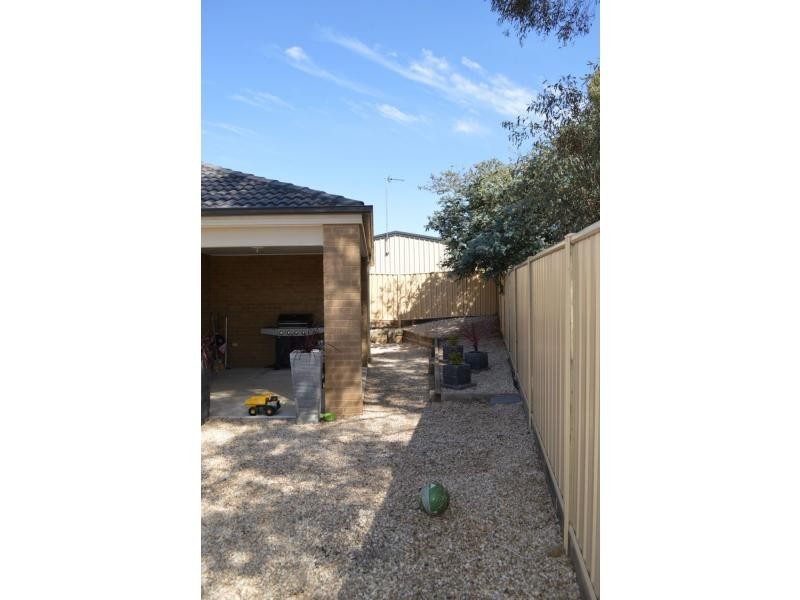 5 Terage Court, California Gully VIC 3556