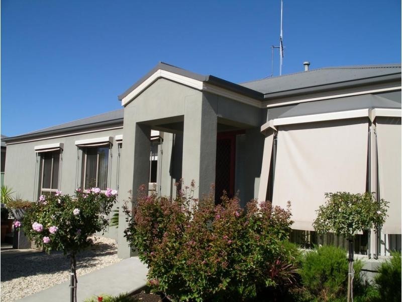 4/24 Alliance Avenue, Eaglehawk VIC 3556