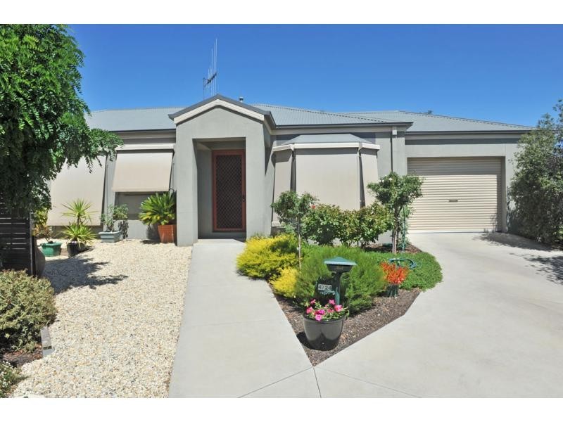 4/24 Alliance Avenue, Eaglehawk VIC 3556