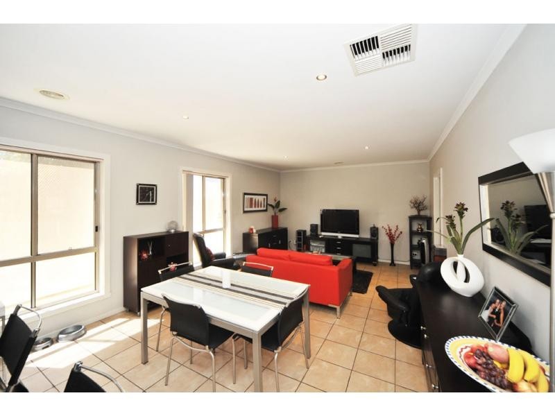 4/24 Alliance Avenue, Eaglehawk VIC 3556