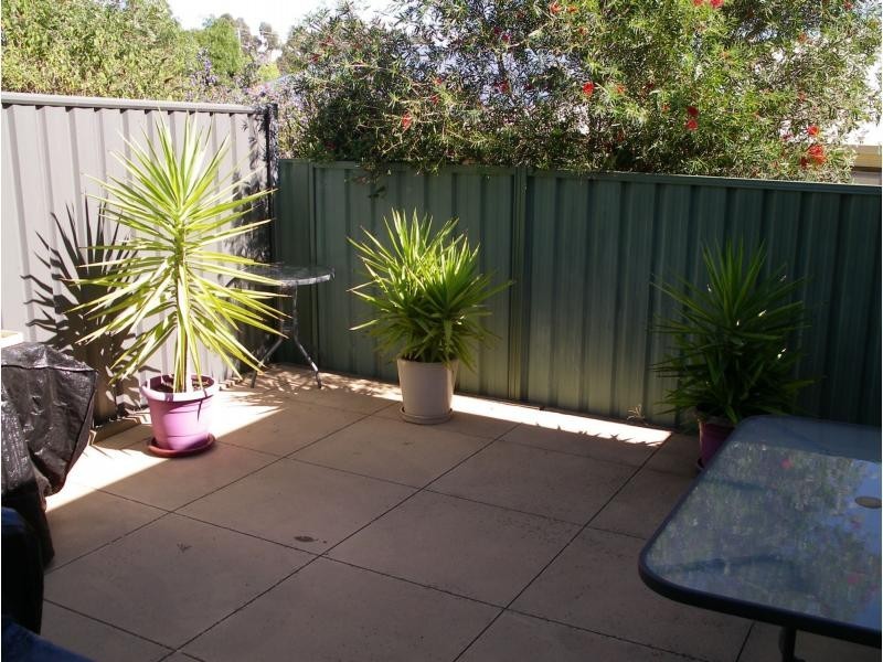 4/24 Alliance Avenue, Eaglehawk VIC 3556