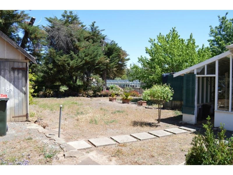 20 Caldwells Road, Eaglehawk VIC 3556