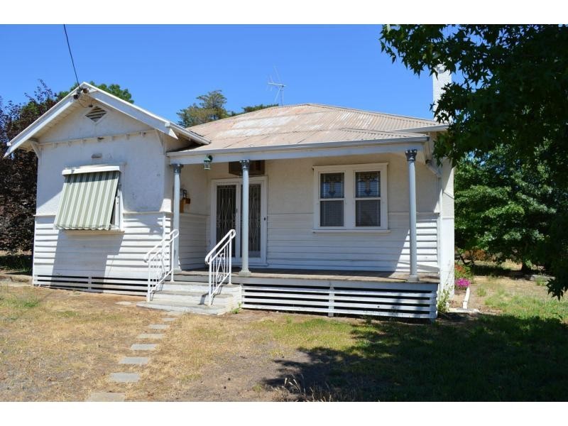 20 Caldwells Road, Eaglehawk VIC 3556