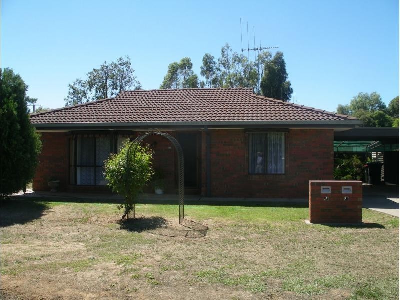 1/112 Hervey Street, Elmore VIC 3558