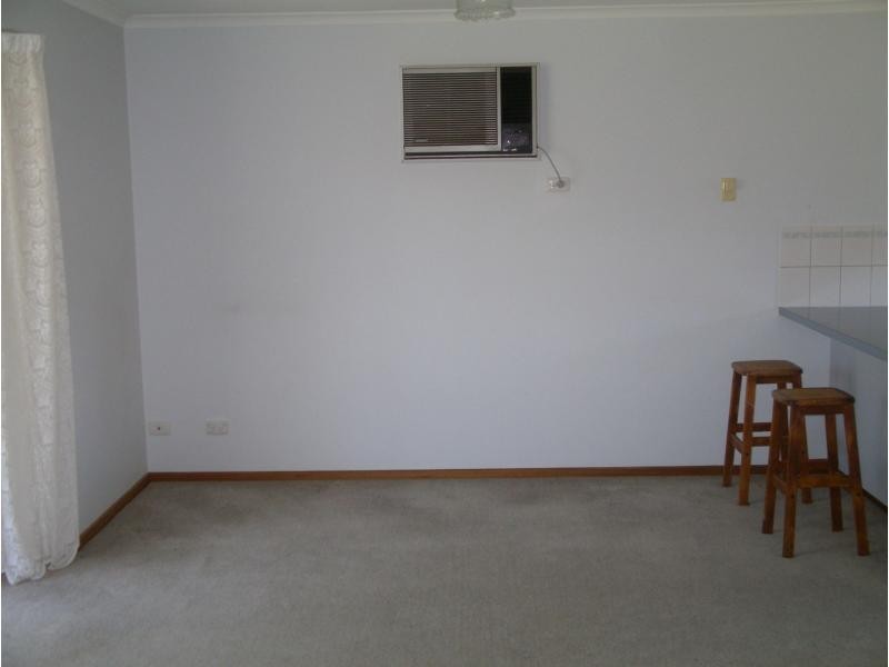 1/112 Hervey Street, Elmore VIC 3558