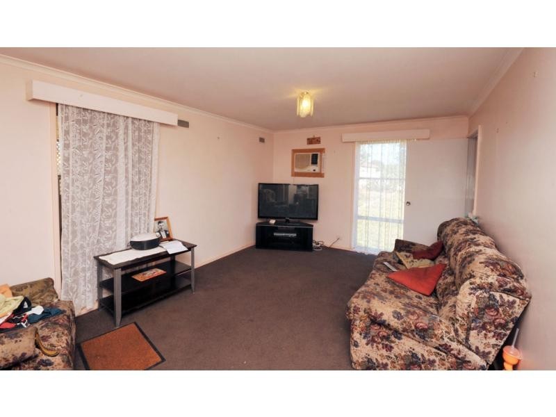 4 Burch Court, Long Gully VIC 3550