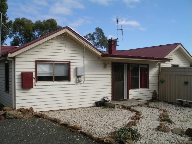 12 Bywater Road, Knowsley VIC 3523