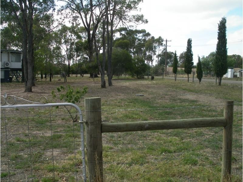 12 Bywater Road, Knowsley VIC 3523