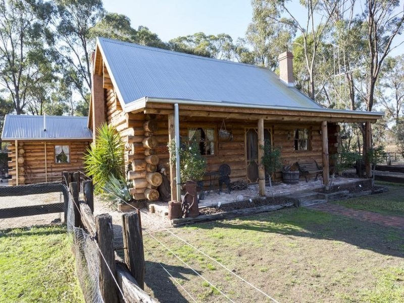 1451 Eaglehawk Neilborough Road, Neilborough VIC 3570