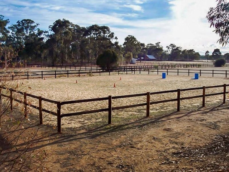 1451 Eaglehawk Neilborough Road, Neilborough VIC 3570