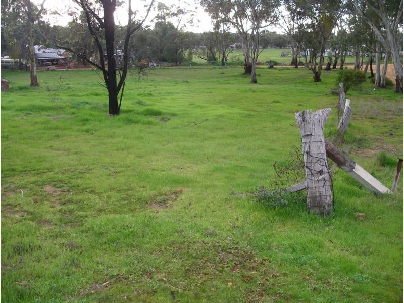 50 Speciman Road, Wedderburn VIC 3518