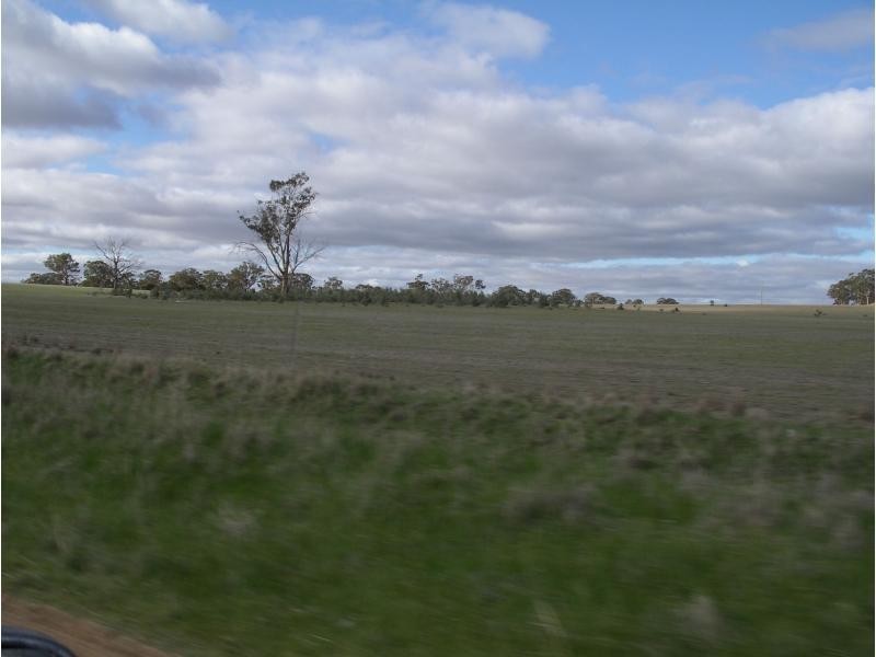 1 Finches Road/Corner Burkes Flat Road, Fentons Creek VIC 3518