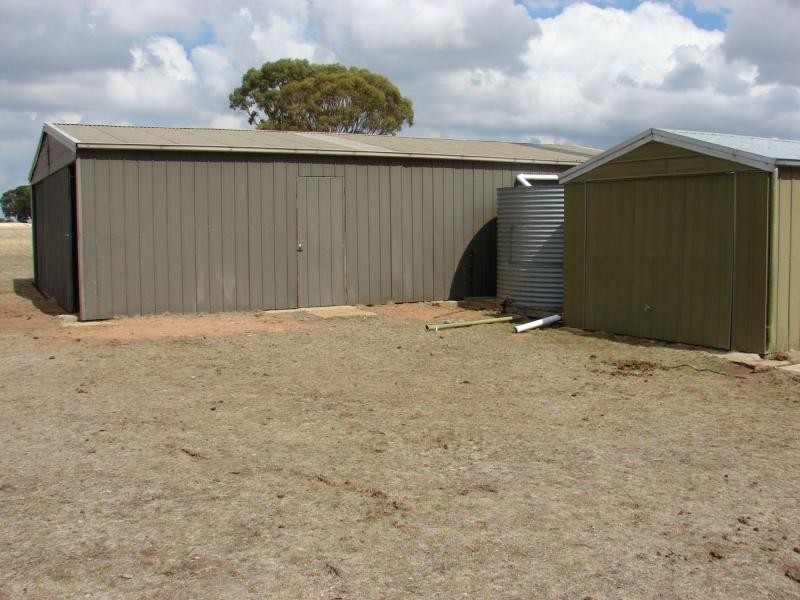 1 Allans & Arnold West Road, Arnold VIC 3551