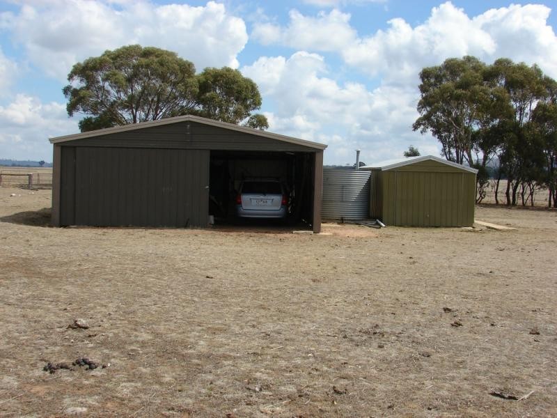1 Allans & Arnold West Road, Arnold VIC 3551