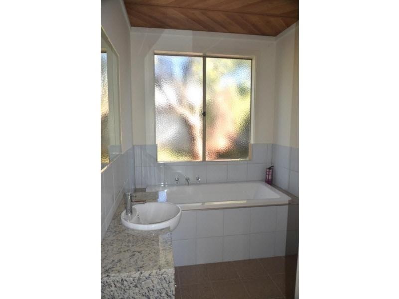 24 Rede Street, Wedderburn VIC 3518