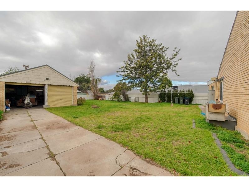 384 Eaglehawk Road, Eaglehawk VIC 3556