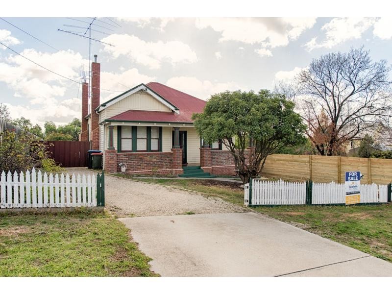 2 Watson Avenue, Eaglehawk VIC 3556