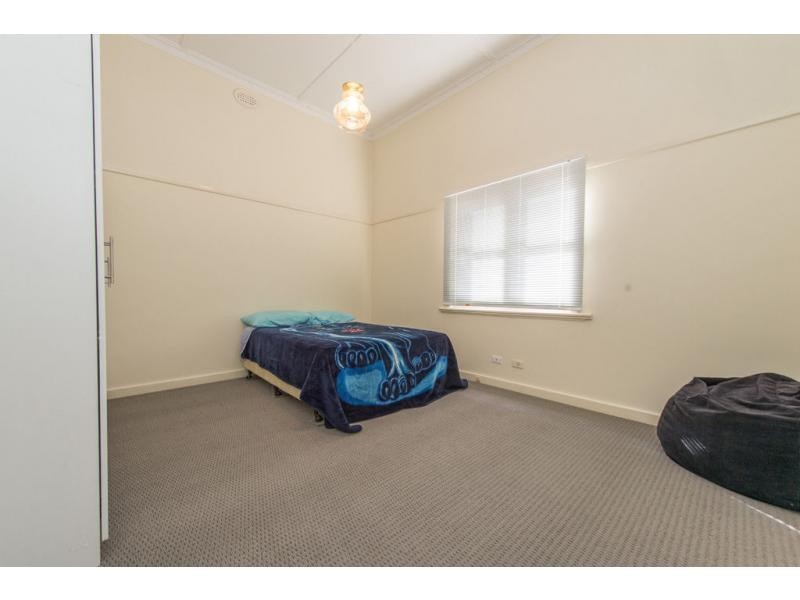 2 Watson Avenue, Eaglehawk VIC 3556