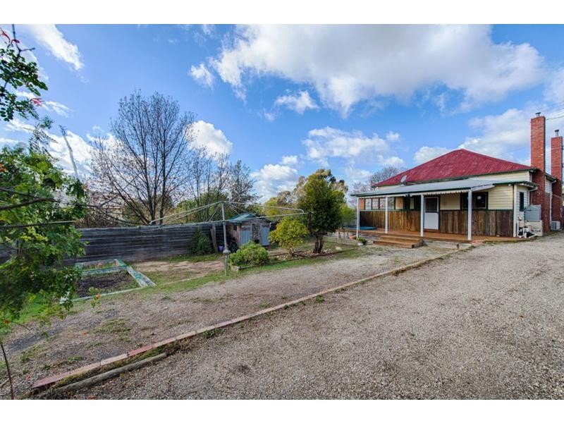 2 Watson Avenue, Eaglehawk VIC 3556