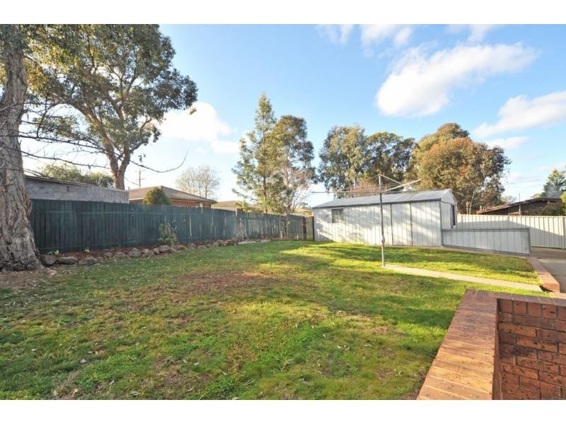 63 Gill Avenue, Eaglehawk VIC 3556
