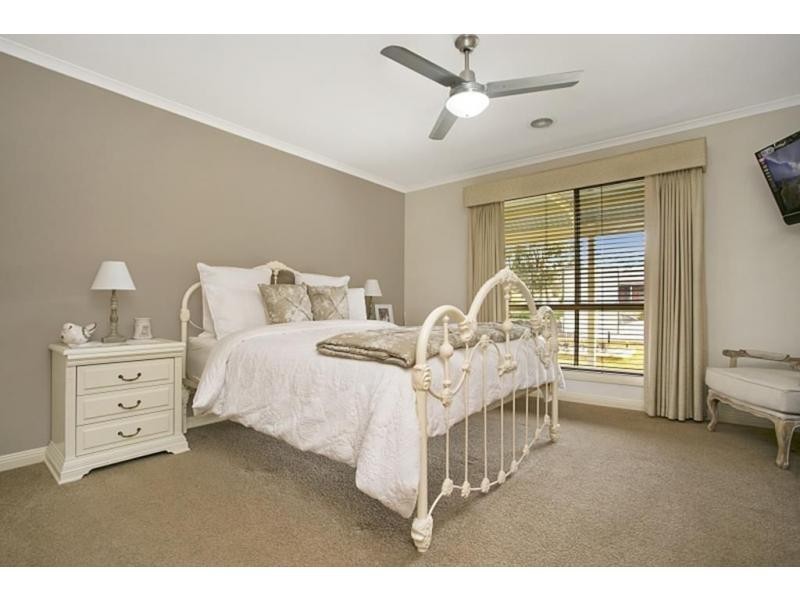 78 Pioneer Drive, Maiden Gully VIC 3551