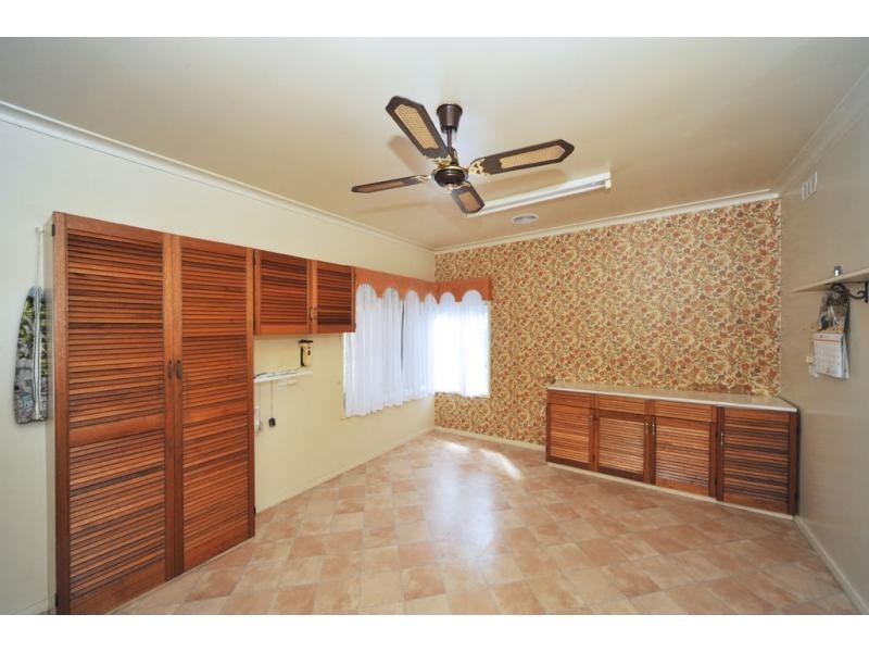 293 Mackenzie Street West, Kangaroo Flat VIC 3555