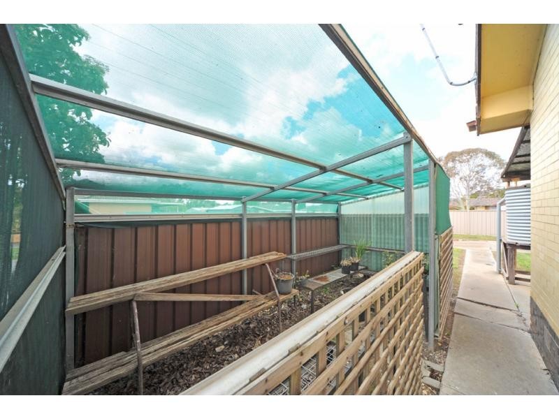 293 Mackenzie Street West, Kangaroo Flat VIC 3555