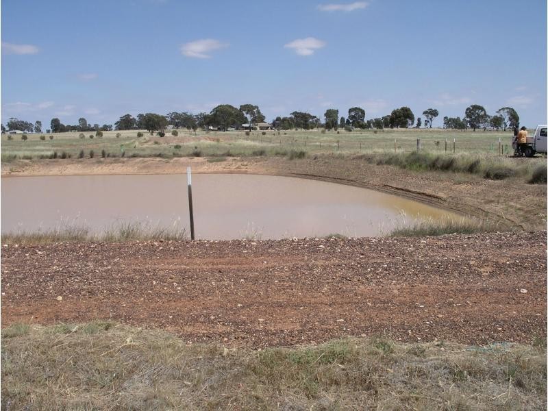 33 Angel Road, Neilborough VIC 3570