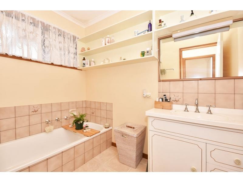 11 Leslie Street, Eaglehawk VIC 3556