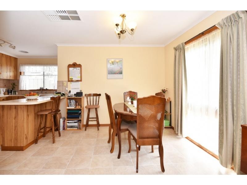 11 Leslie Street, Eaglehawk VIC 3556