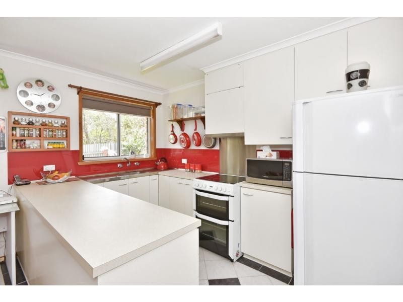 Unit 3/5704 Calder Highway, Kangaroo Flat VIC 3555