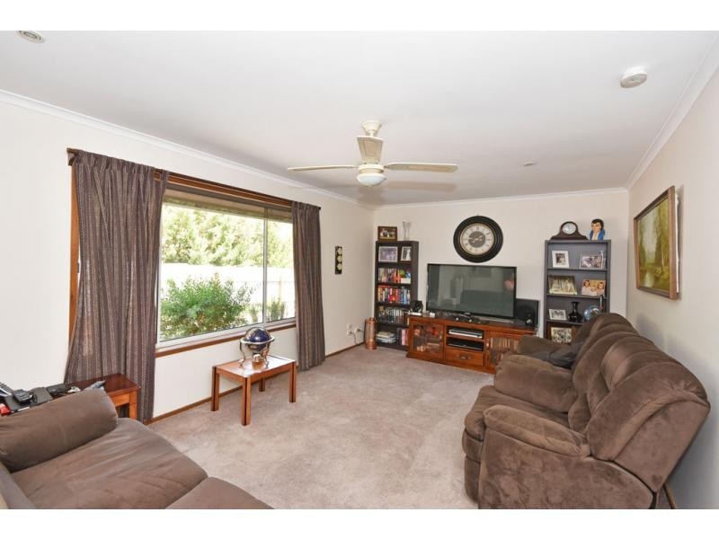 Unit 3/5704 Calder Highway, Kangaroo Flat VIC 3555