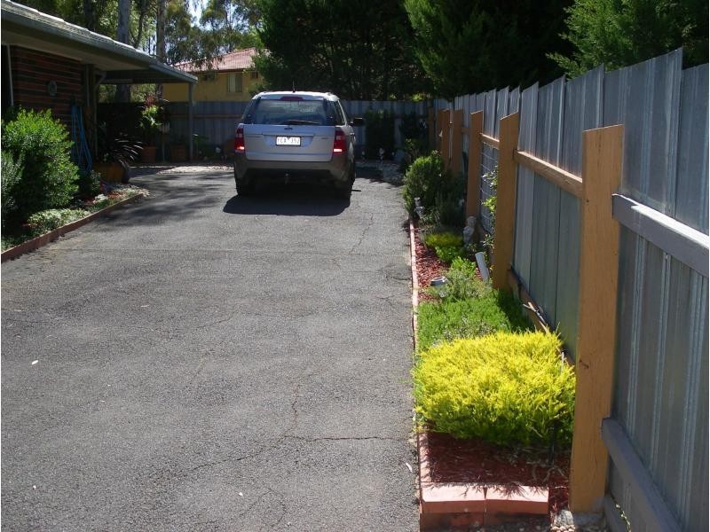 Unit 3/5704 Calder Highway, Kangaroo Flat VIC 3555