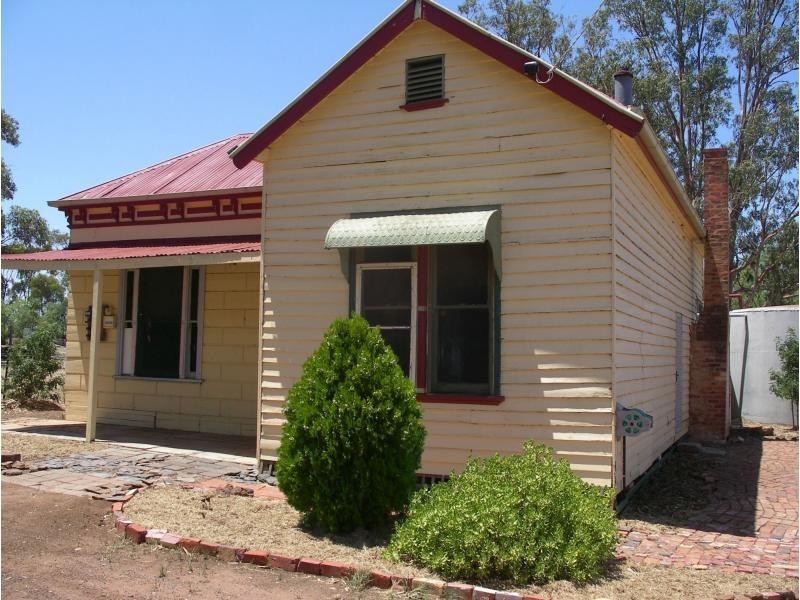 154 Kamarooka Store Road, Kamarooka VIC 3570