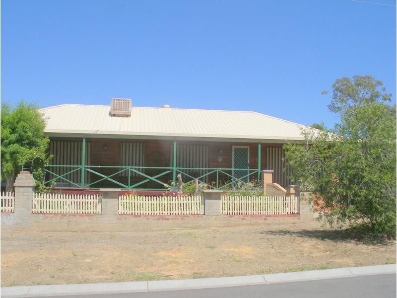 156 Simpsons Road, Eaglehawk VIC 3556