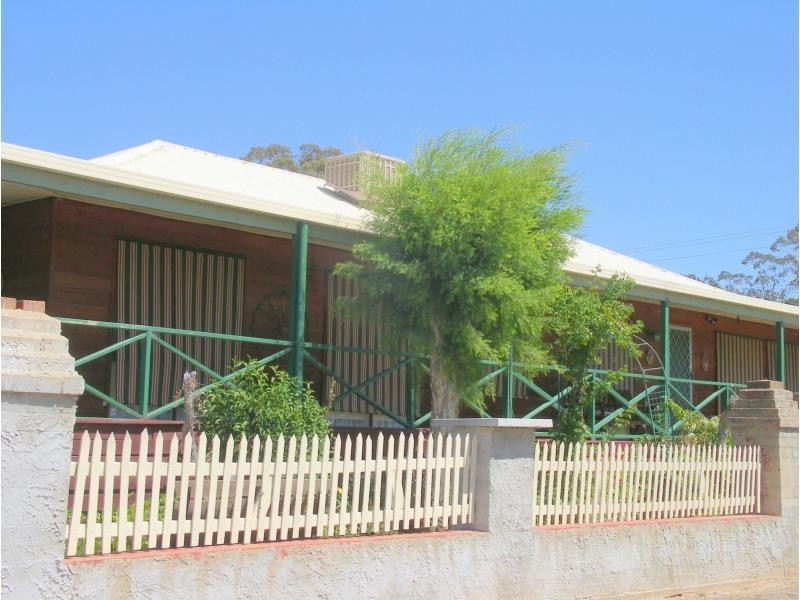 156 Simpsons Road, Eaglehawk VIC 3556