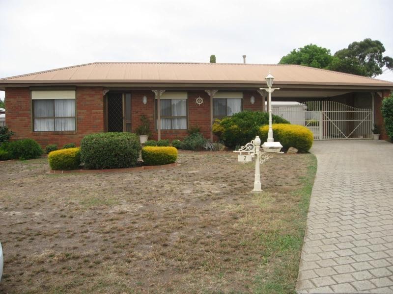 2 Paula Court, Kangaroo Flat VIC 3555