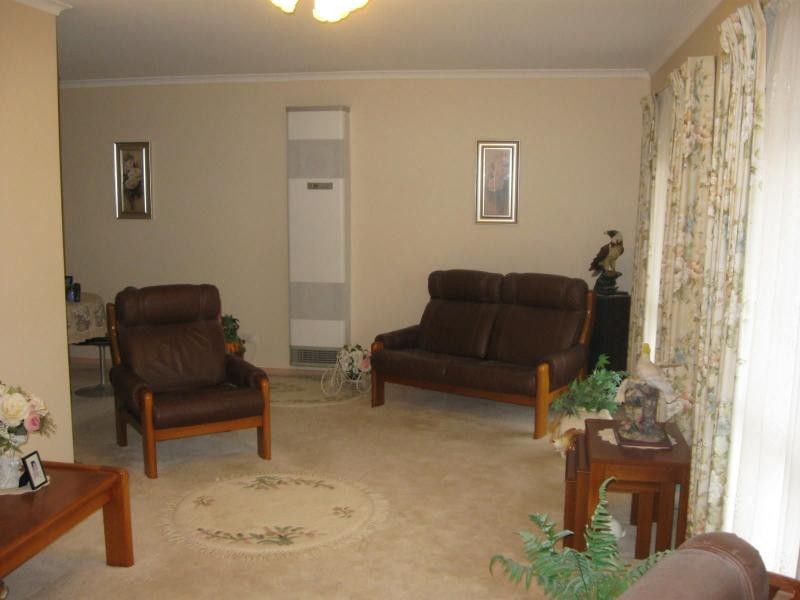 2 Paula Court, Kangaroo Flat VIC 3555