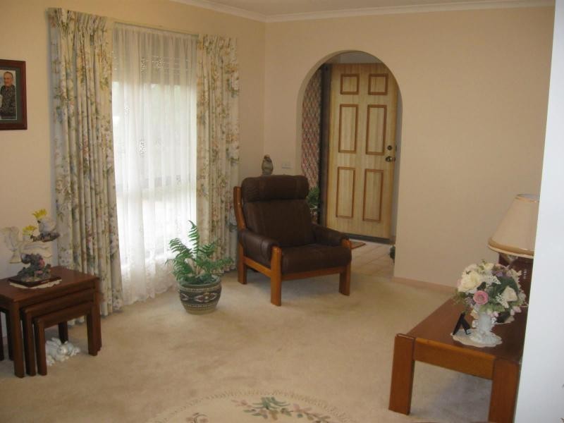 2 Paula Court, Kangaroo Flat VIC 3555