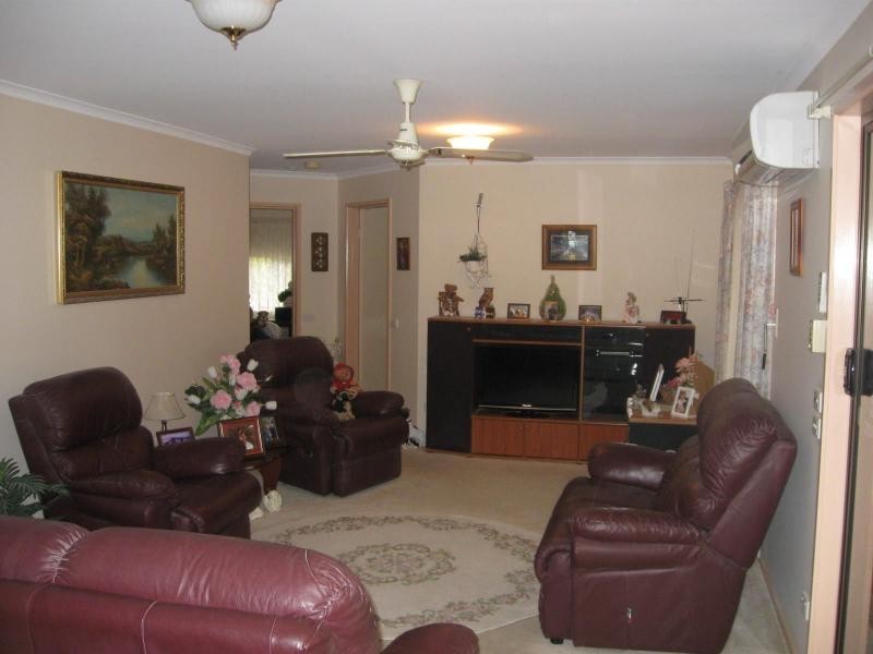 2 Paula Court, Kangaroo Flat VIC 3555