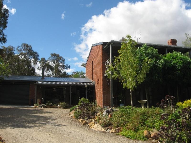 190 Sailors Gully Road, Sailors Gully VIC 3556