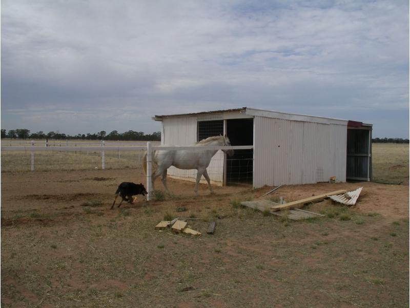 26 a&b Hartney Road, Kamarooka VIC 3570