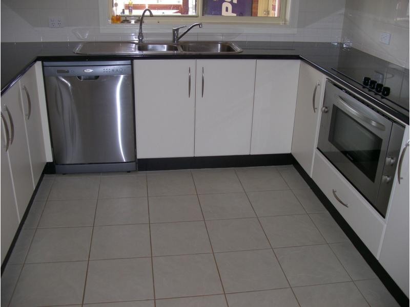 18 Racecourse Road, Wedderburn VIC 3518