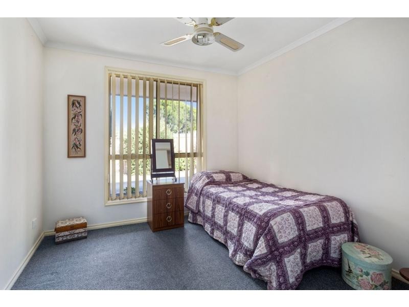 2/71 Simpsons Road, Eaglehawk VIC 3556