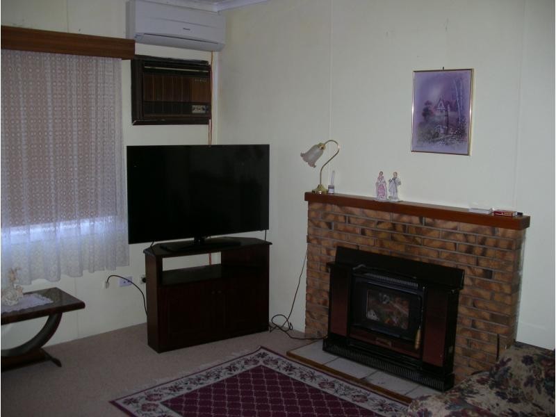 100 High Street, Wedderburn VIC 3518