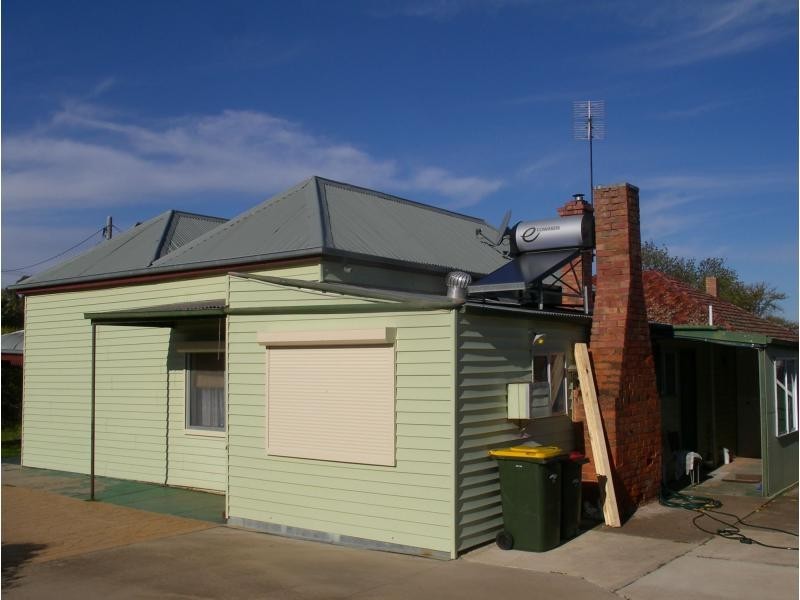 100 High Street, Wedderburn VIC 3518